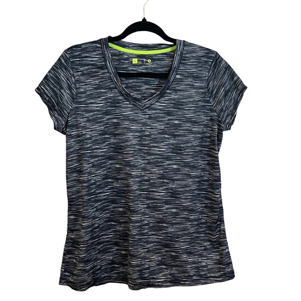 Xersion size large vneck short sleeve activewear t-shirt